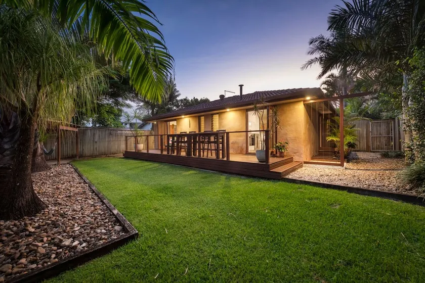 Tallow Beach Retreat - welcoming pet-friendly unit - Image 1