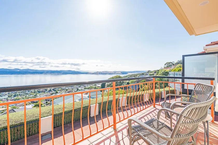 Scenic Sandy Bay Lookout in the Hills - Image 1