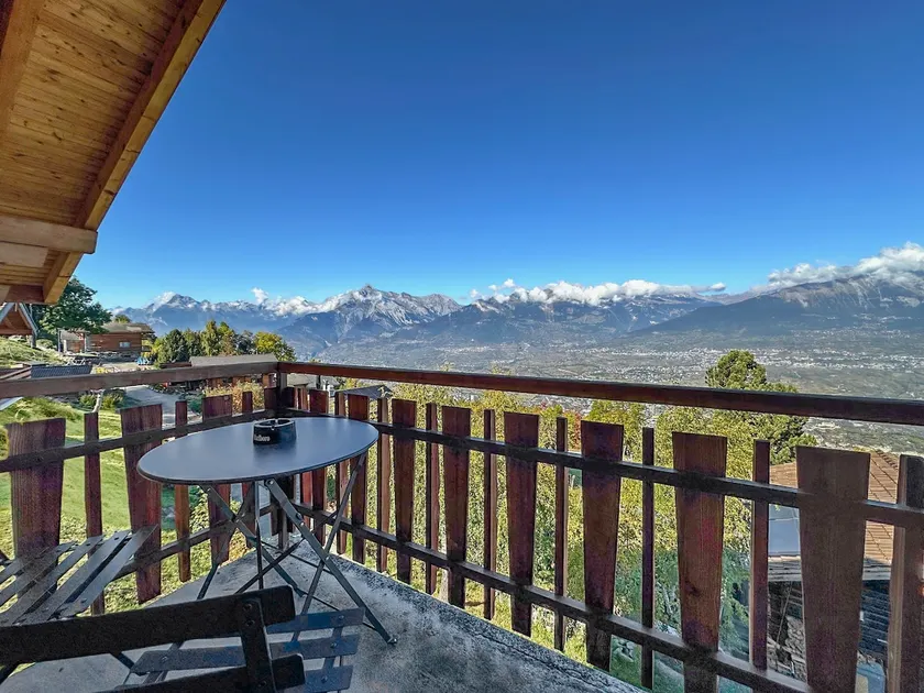 Bear Ridge Retreat - 8mns to slopes - Swiss Alps - Image 1