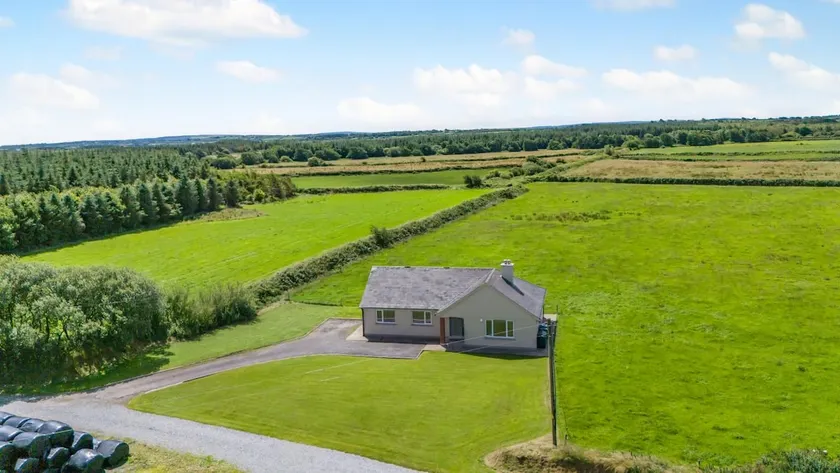 3 Bed in Kerry oc-g32088 - Image 1