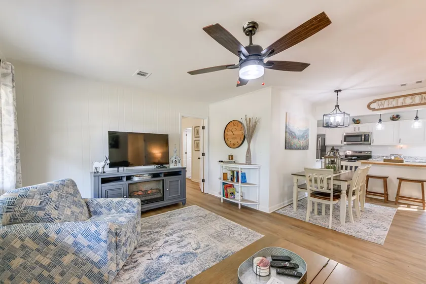 Walk to Dtwn Pine Mountain! Quiet Cottage w/ Yard - Image 1