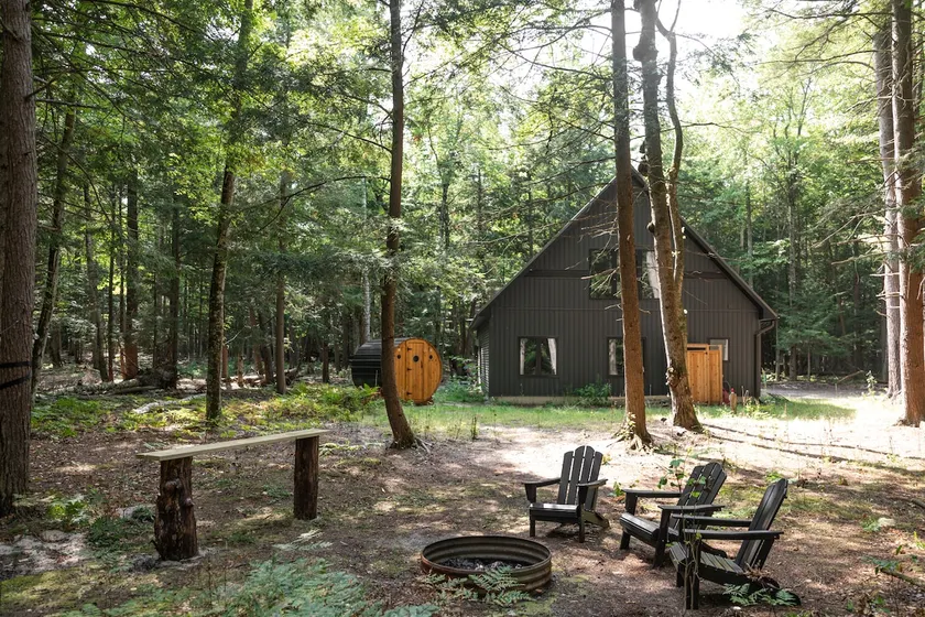 Isla Fern - Modern Cabin Retreat at Sleeping Bear Dunes - Image 1