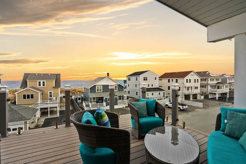 Serendipity Beach Retreat | Penthouse | Ocean View - Image 1