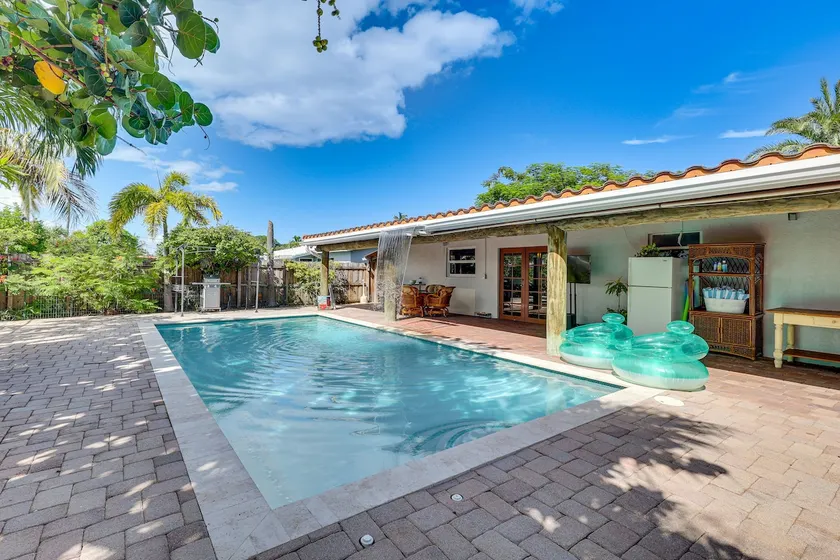 Fish, Swim & Relax Poolside! Deerfield Beach Oasis - Image 1