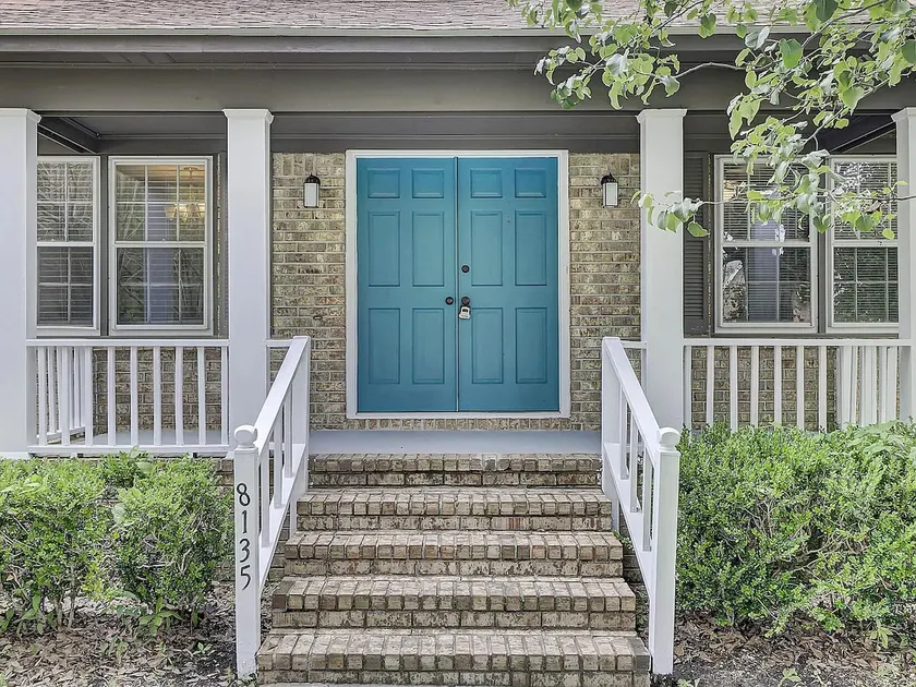 4BR Charleston | Sleeps 8 | Ping Pong + parking - Image 1
