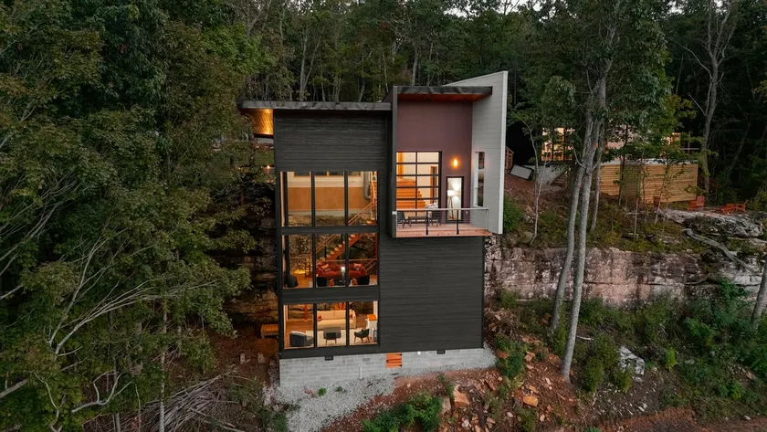 Glass-Wall Lodge | Hot Tub · Scenic Views · Patio - Image 1