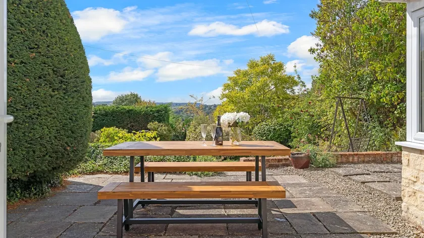 Whitehall Cottage - heart of Painswick - Image 1