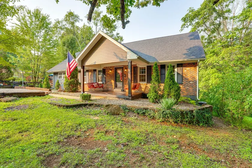 Otter Creek Rec Area On-site! Serene Family Home - Image 1