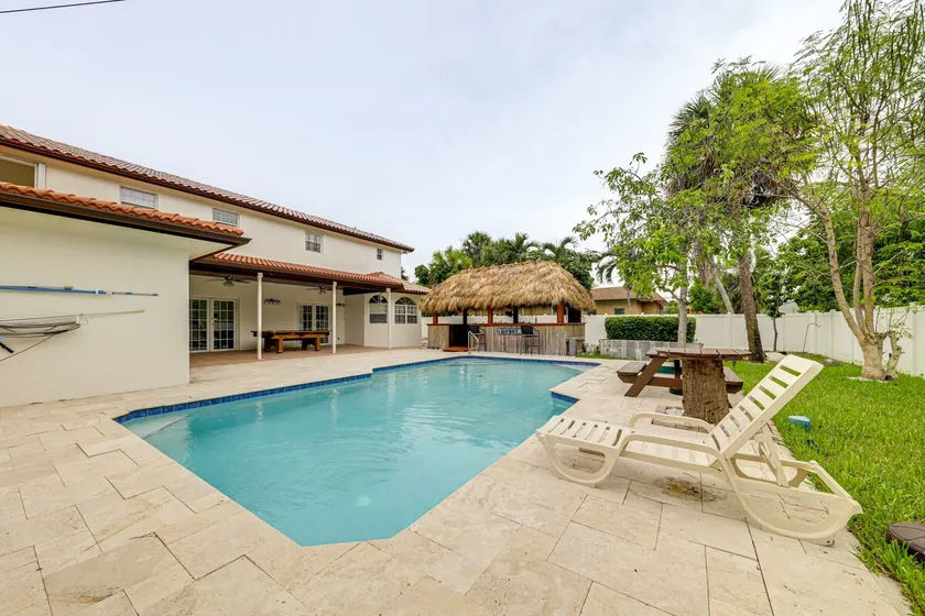 Swim, Barbecue & Game: Home 4 Mi to Pompano Beach! - Image 1