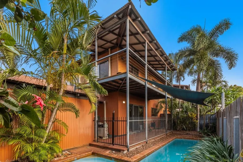 Beach Retreat on Demco - Image 1