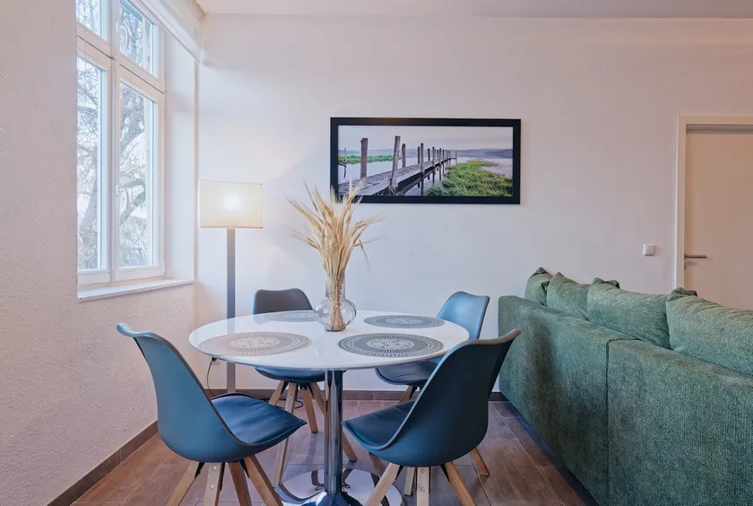 Apartment-Vista al Carrer-Bany Private-Apartment- - Image 1