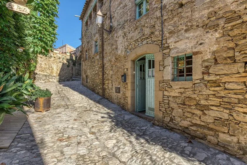 Casa Peratallada - Image 1