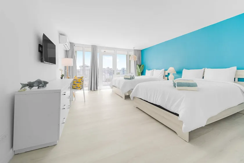 Tropical Studio at the Beach in Isla Verde - Image 1