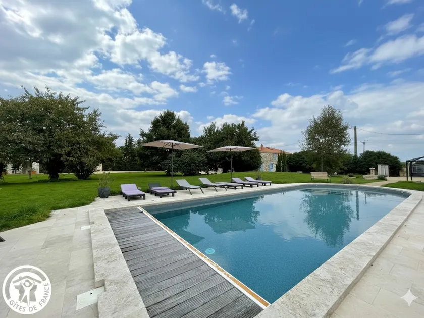 Vendée Gîte with Spa and Terrace - Image 1