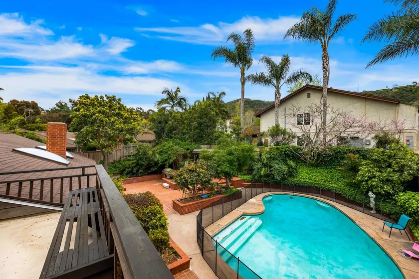 Sunny Dream Home - Image 1