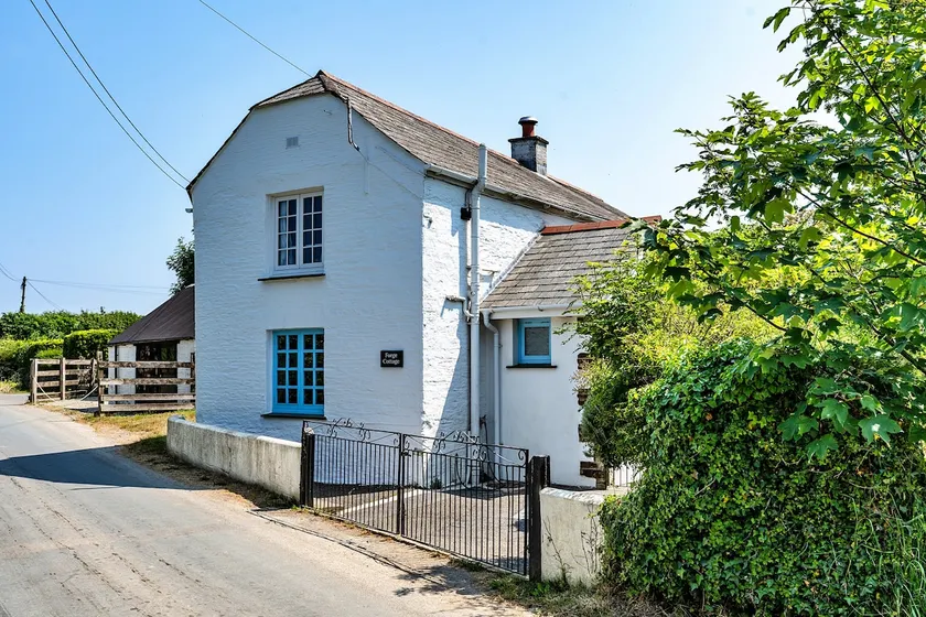 Finest Retreats - Forge Cottage, Padstow - Image 1