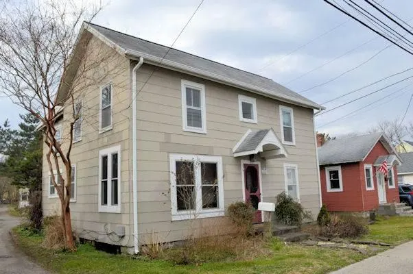 Blue Skies - SFH - Close to Town - Pet Friendly - Linens and Towels Provided - Image 1
