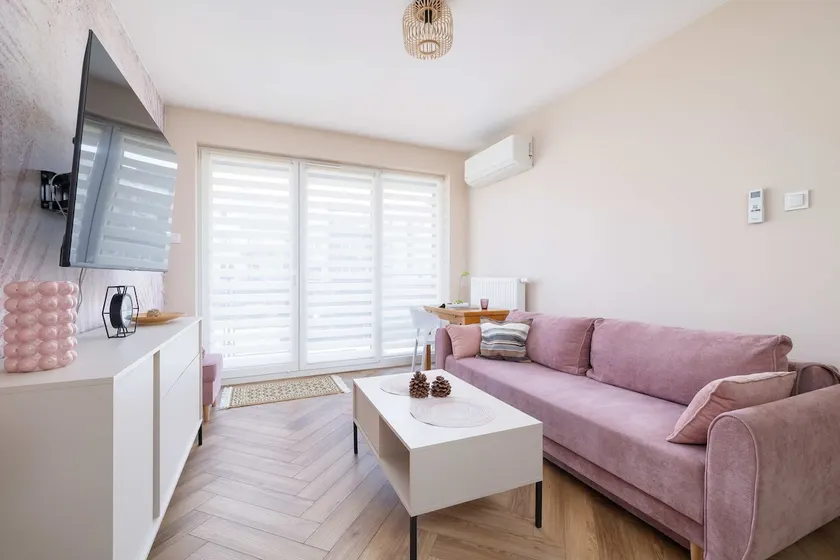 Modern Apartment with Air Conditioning & Workspace in Gliwice by Noclegi Renters - Image 1