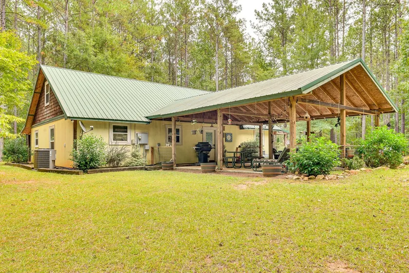 Forested Family Hideaway Near Lake Sinclair! - Image 1