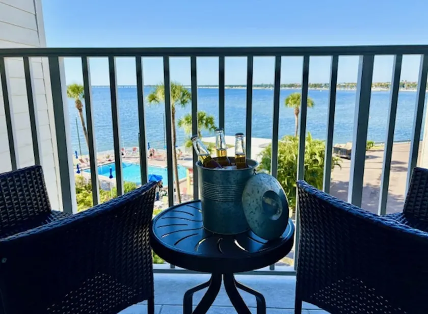 Waterfront Condo-Tampa / Clearwater, FL - WiFi, möblerad, stränder, bästa priser - Image 1