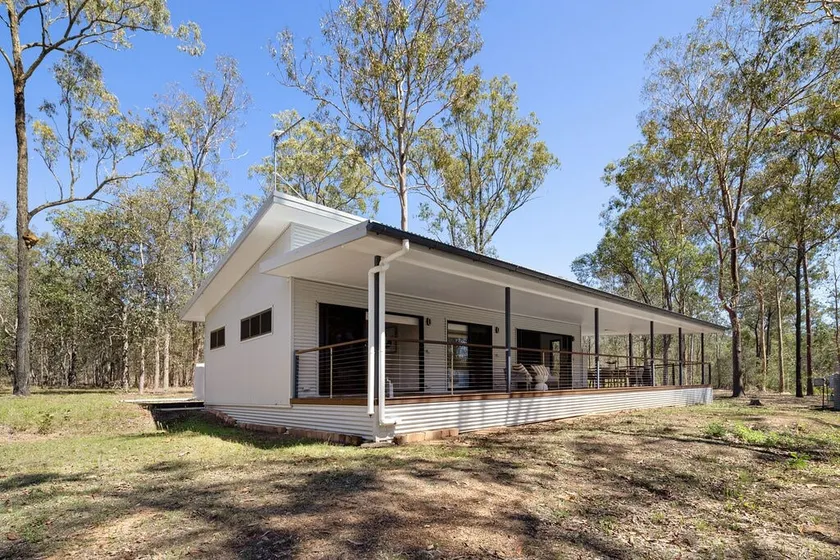 A Private Weekend Escape on 40 Acres - Image 1