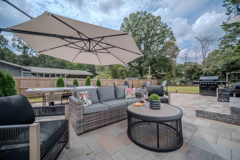 Walk to Downtown Acworth | Patio | Fire Pit - Image 1