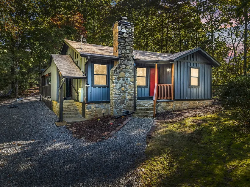 StoneHaus Retreat - Image 1