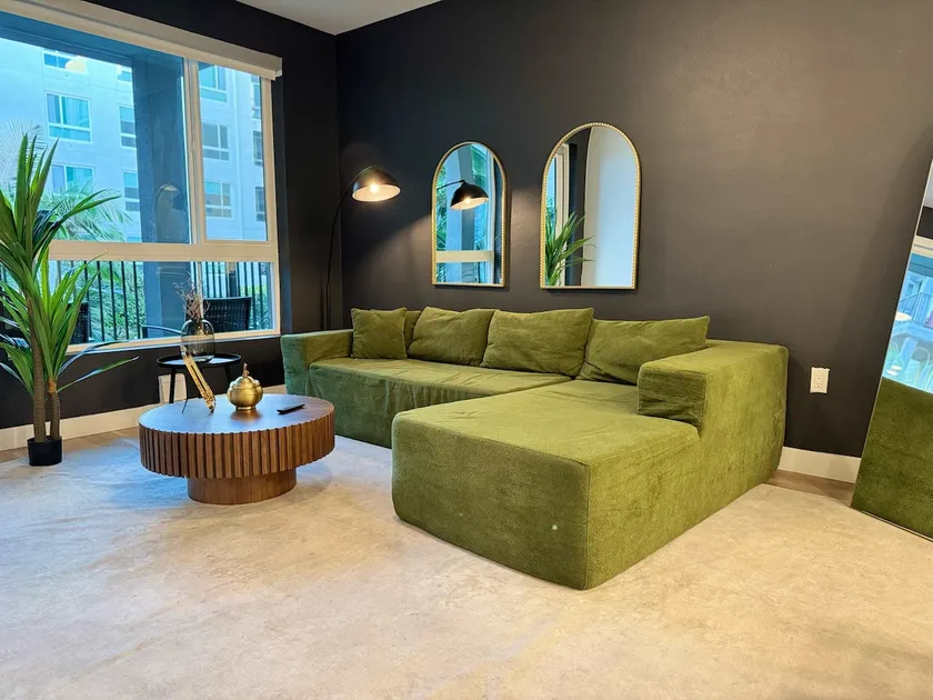 Luxe Deco Haven with Pool, Gym & Parking Close to Disneyland - Image 1
