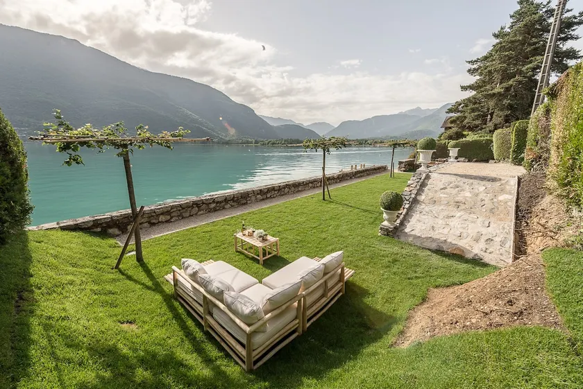 Villa Riviera - Private Beach and Lake View - Image 1