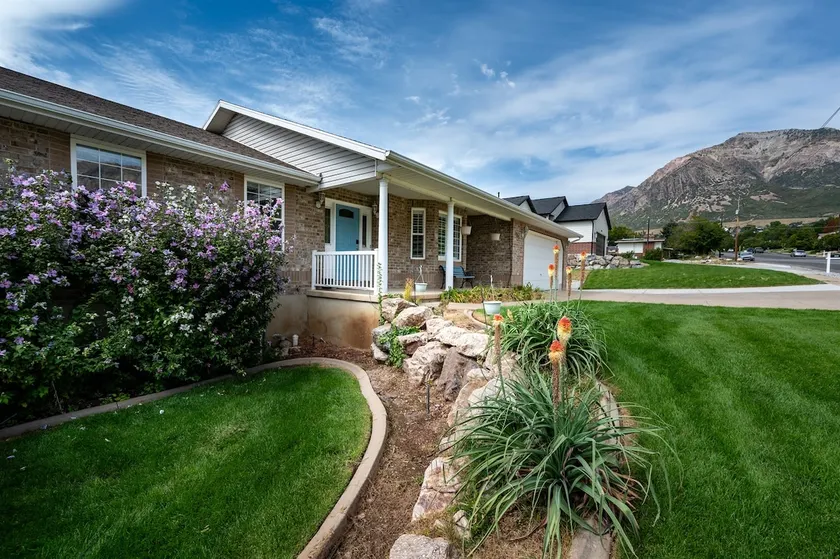 Grand Ogden Lodge, Hot Tub, Close to Ski Resorts - Image 1