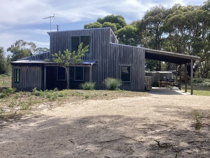 Cockatoo Park - Image 1
