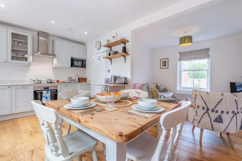 2 Bed in West Lulworth oc-j33448 - Image 1