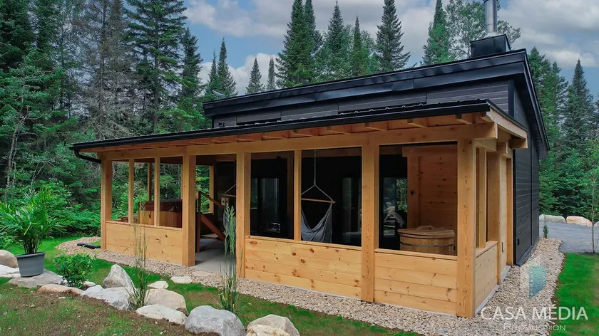 Saint-Donat | Spa, Sauna: Third night free - Image 1
