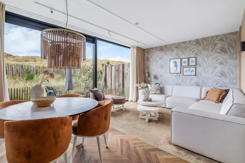 Inviting apartment with a garden - Image 1