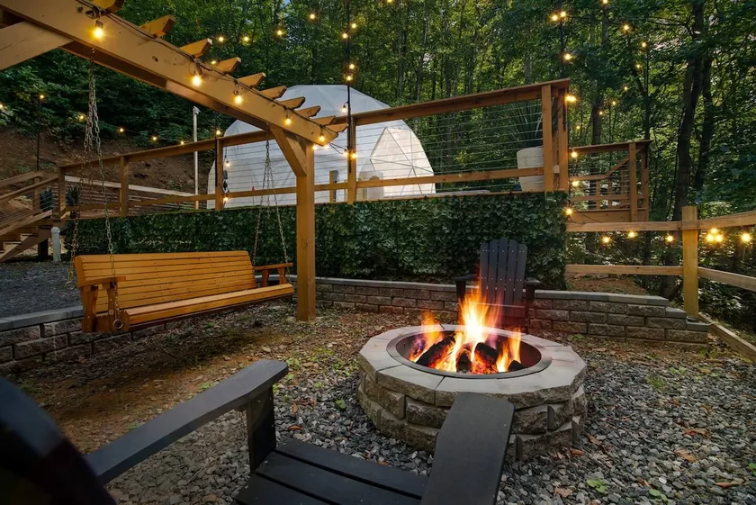 Moonlight at Hideaway Glamping - Image 1