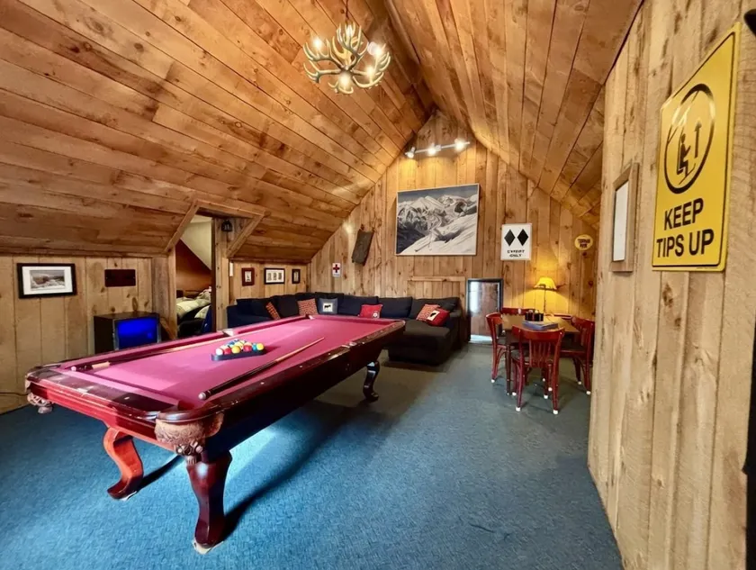 Game Room, King Bed, Ski Okemo, Pets, 4+ Parking - Image 1