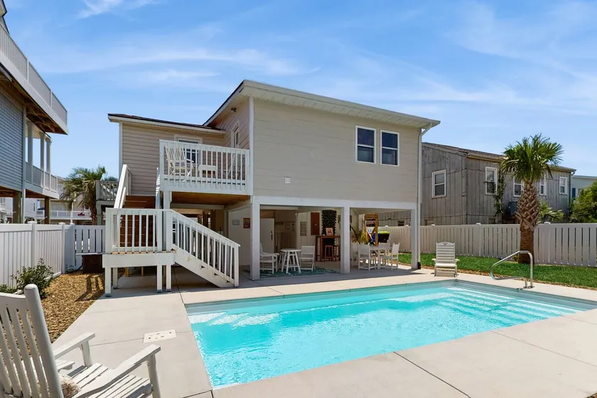 The Beach House: Private pool, Close to Beach! - Image 1
