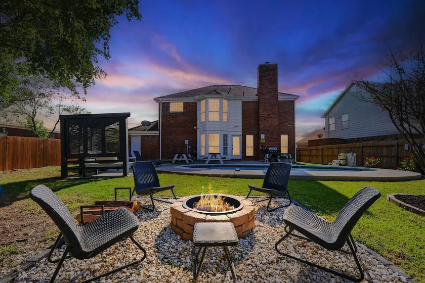 5BD/2.5BA Luxury Modern Vibes | Pool & Playground - Image 1