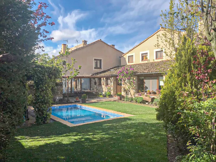 Charming Boutique Country House Sotosalbos - Image 1