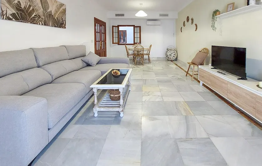 3 Bedroom Awesome Apartment In Aznalcazar - Image 1