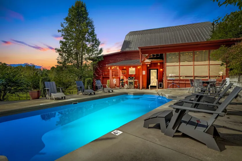 Red Barn Retreat | Pool, Hot Tub & Great Views - Image 1