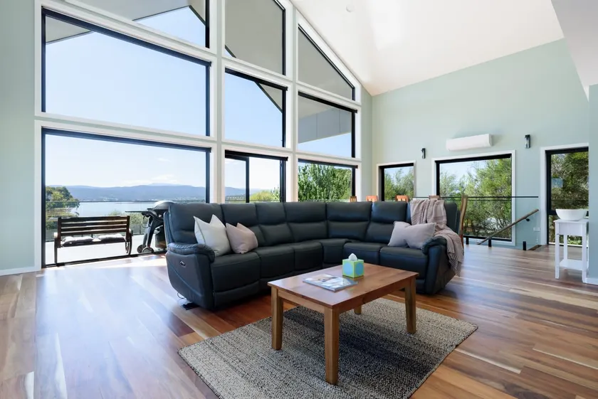 Elevated Modern Escape with Tennis Court Access - Image 1