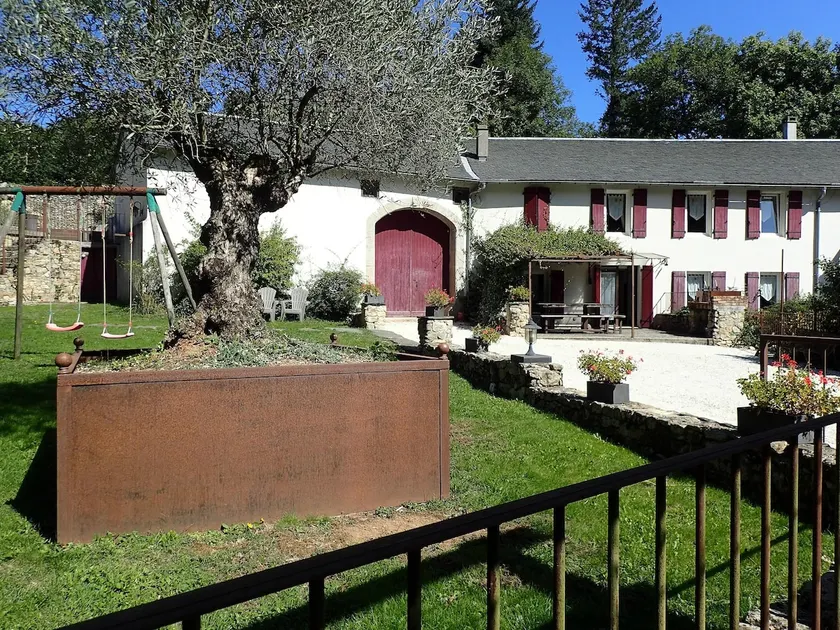 Beautiful 17th century character residence - Image 1