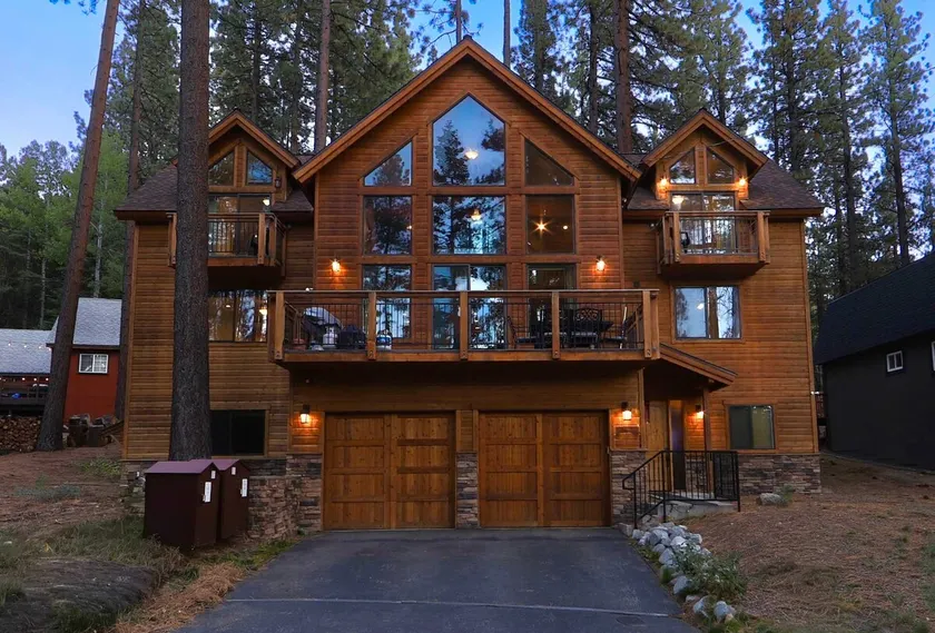 The T-pot Chalet for 12 - Image 1