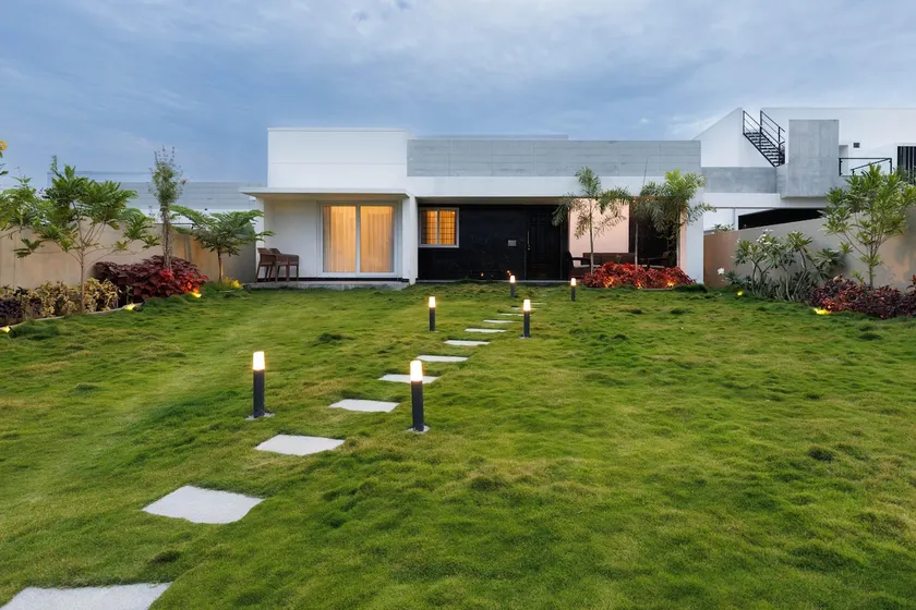 Casa Bohemia by StayJadePoolGarden1hr E-city - Image 1