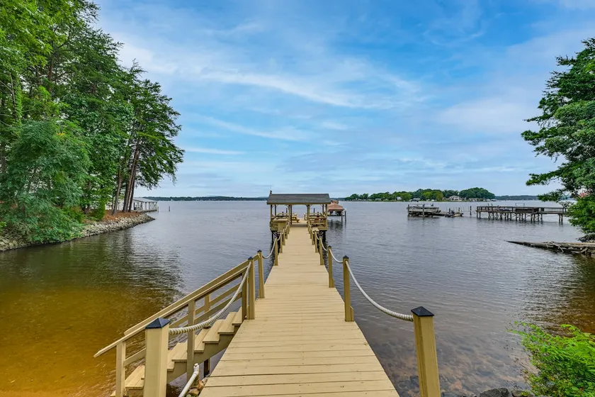 'sunset Central' - Lake Norman Getaway With Dock - Image 1