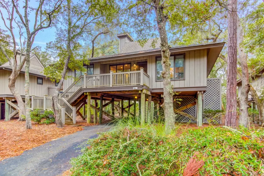Scenic view cottage w/ Free Wifi - just a short wa - Image 1