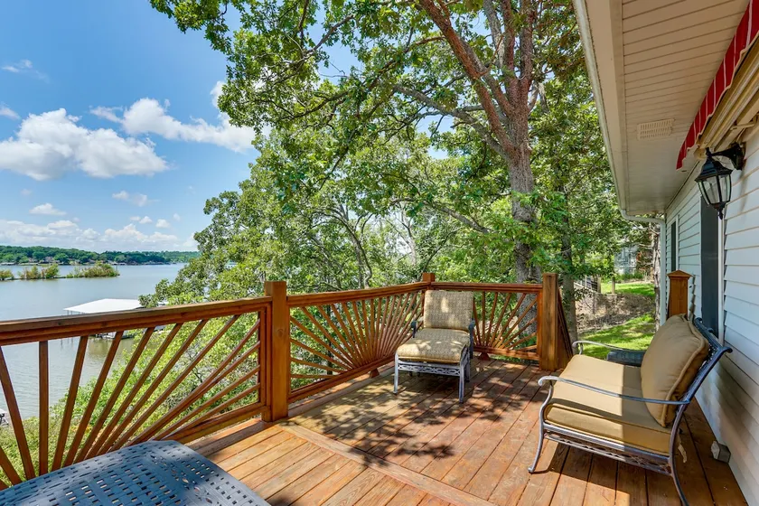 Ozarks Waterfront Home w/ Dock & Marina Access - Image 1