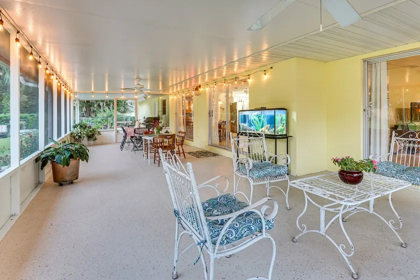 Walkable Historic District Gem: 2 Mi to Dtwn Ocala - Image 1