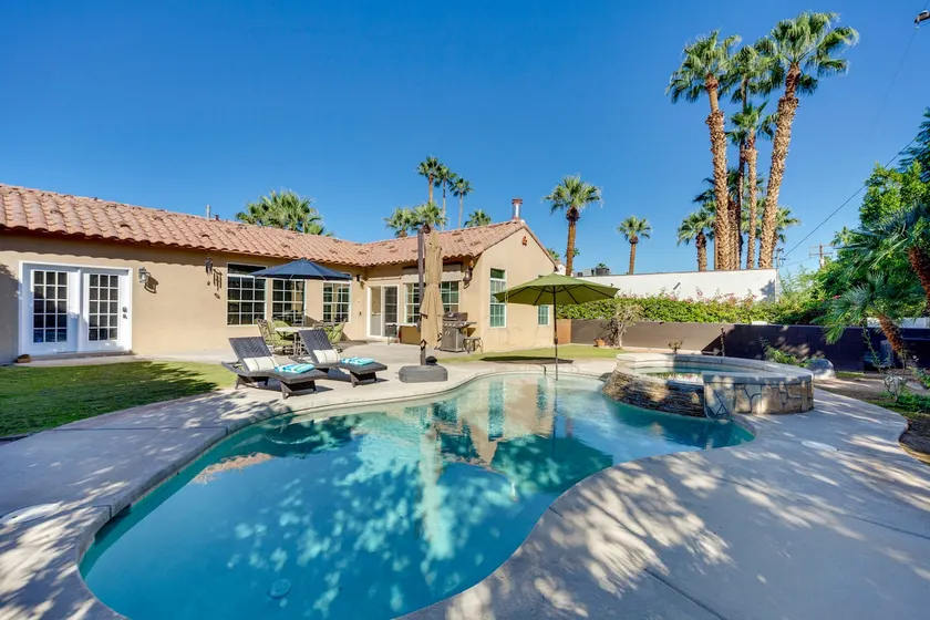 Walk to Dtwn Palm Springs! Chic Desert Oasis - Image 1